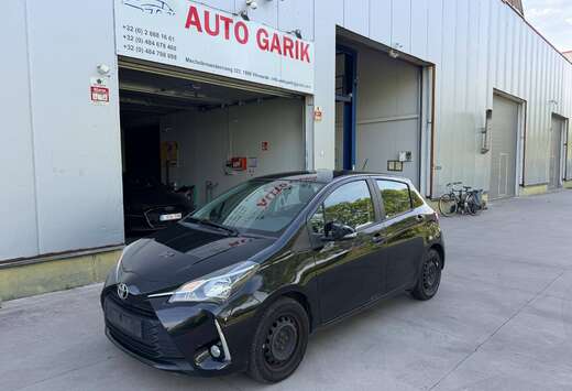 Toyota Yaris 1.5i Dual VVT-iE Y-oung