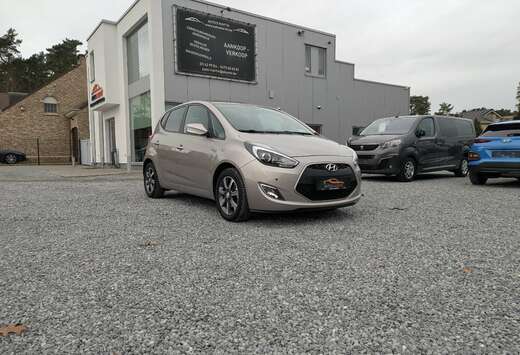 Hyundai ix20 1.6  LEER  CAMERA  NAVI  FULL HISTORY