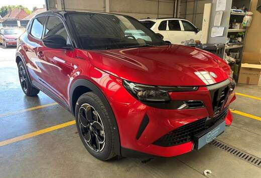 Alfa Romeo SPECIALE  1.2 Hybrid 136 eDCT6 * NAVI * 18 ...