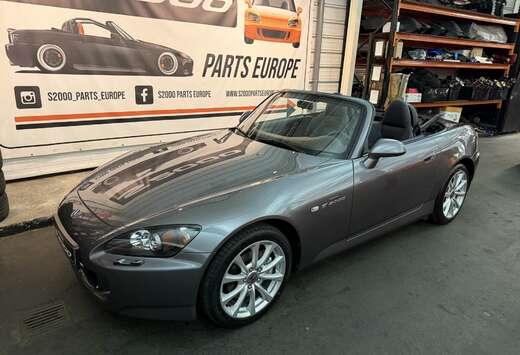 Honda S2000 2.0i COLLECTORS ITEM