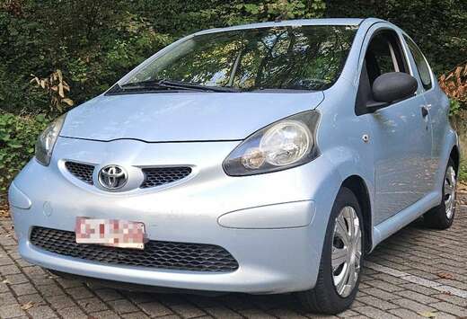 Toyota 1.0i VVT-i Blue
