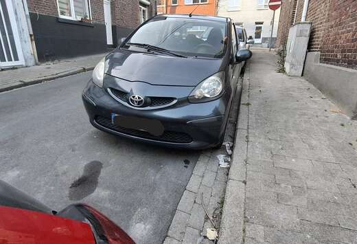 Toyota 1.0i VVT-i Blue