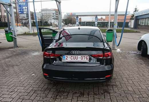 Audi Berline 1.6 TDI 110 Ambition Luxe S tronic 7