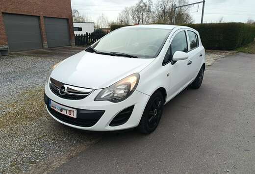 Opel Corsa 1.4i Cosmo