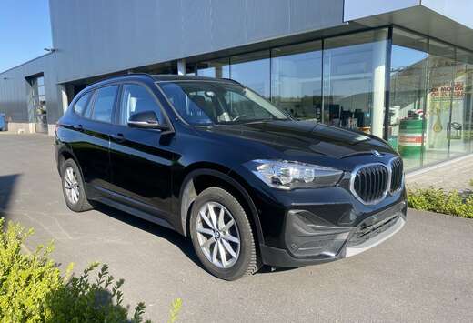 BMW sDrive 18i A / leder / camera / apple cplay /...