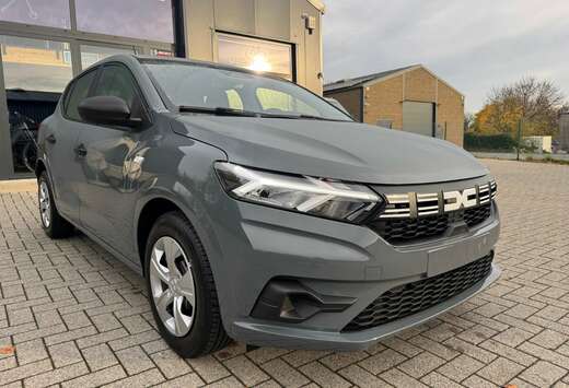 Dacia Sandero 1.0i SCe Essential