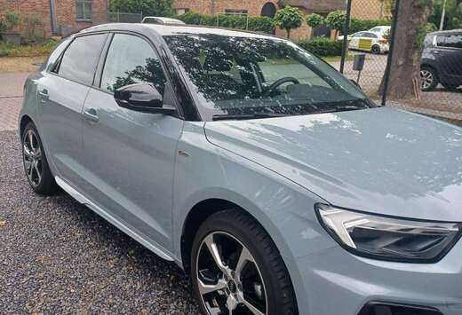 Audi A1 Sportback 25 TFSI S line