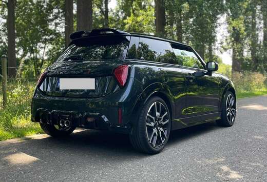 MINI Mini Cooper S John Cooper Works Trim