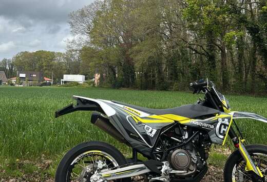 701 Supermoto
