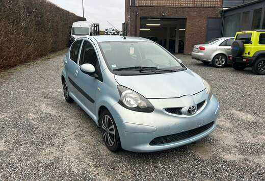 Toyota Aygo 1.0i VVT-i/ GARANTIE 12MOIS/ CARPASS/ CT