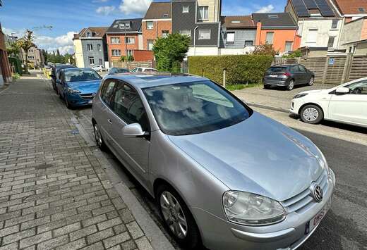 Volkswagen 2.0i 16v FSI Sportline