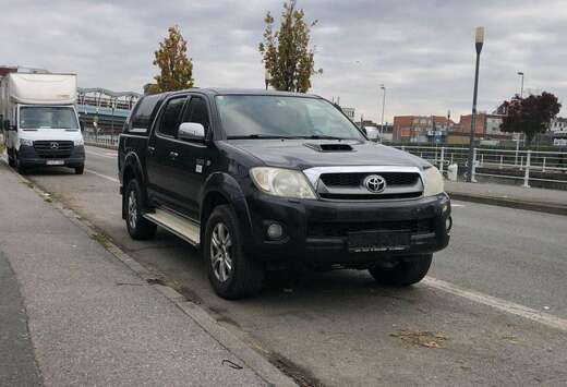 Toyota 3.0 D-4D 4WD SR Antarctica