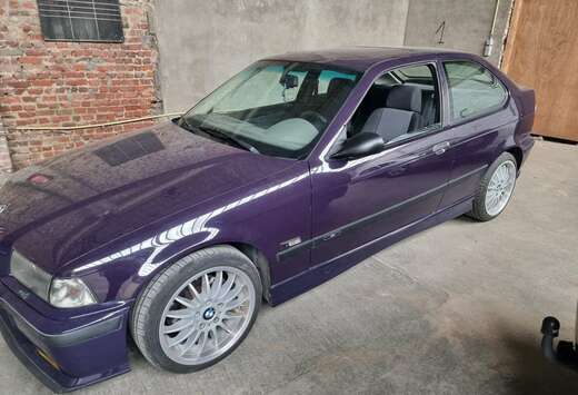 BMW 318TI