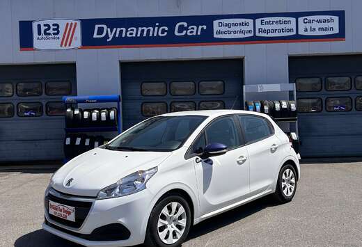 Peugeot 208 1.2i PureTech Like S