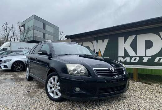 Toyota Avensis Combi 2.0 D-4D Sol