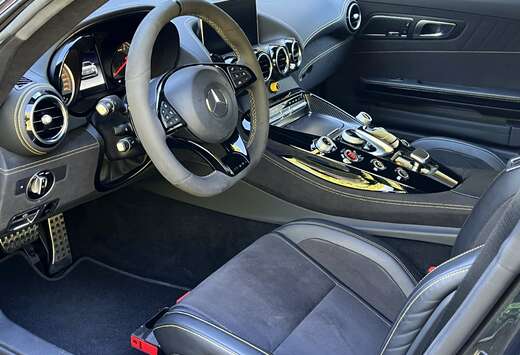 Mercedes-Benz AMG GT-R 4.0 V8 BiTurbo (EU6d-TEMP)