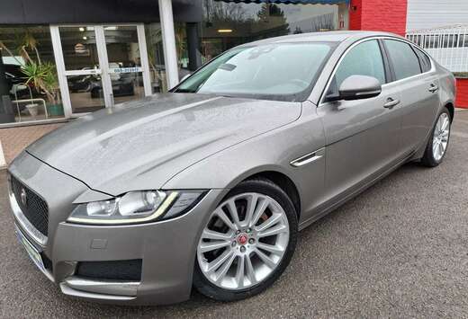 Jaguar XF 2.0 D 163cv AUTO GPS/XENON/BT/CUIR CHAUFF.. ...