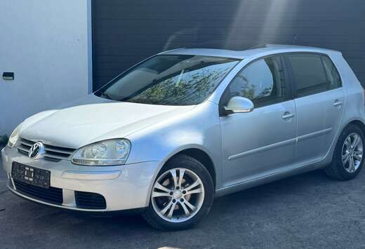 Volkswagen Golf prêt à être immatriculé  garantie ...