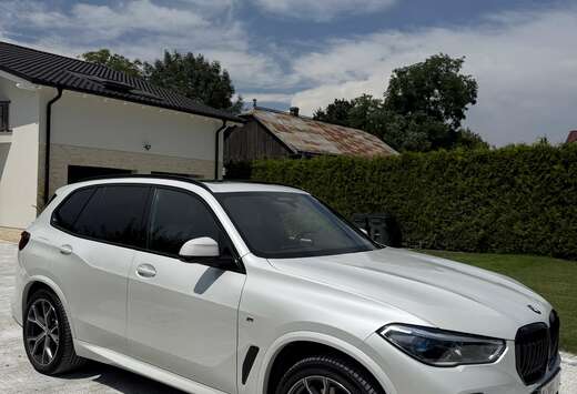 BMW xDrive45e Paket M