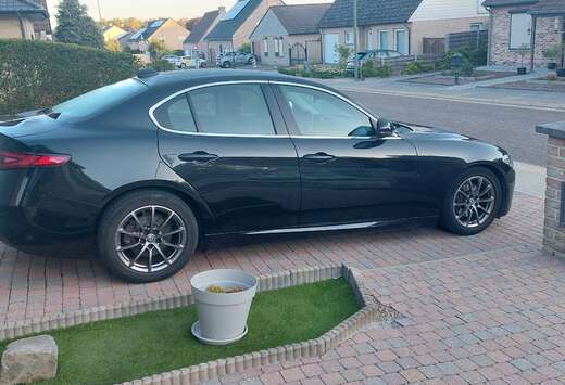 Alfa Romeo Giulia 2.2 JTDm