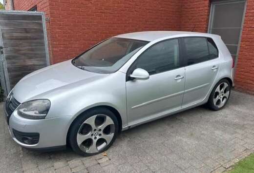 Volkswagen Golf 1.9 TDI DSG DPF GT Sport
