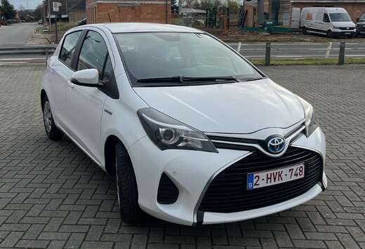 Toyota Yaris Hybrid 1.5 // camera//automaat