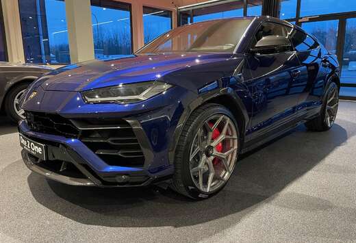 Lamborghini Urus 4.0 BiTurbo V8