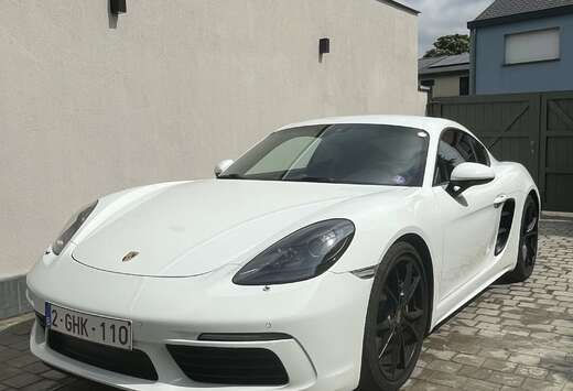 Porsche Cayman 2.0 Turbo PDK
