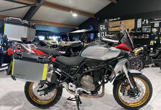 SRT 700 SX TOURING