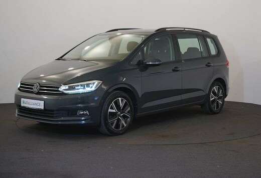 Volkswagen Highline 2.0TDI|DSG|ATR|7pl|DiscoverPro|Ma ...