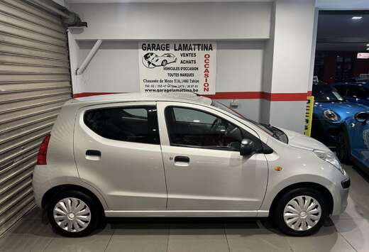 Nissan Pixo 1.0i  73625 kilomètres 1 er propriétair ...