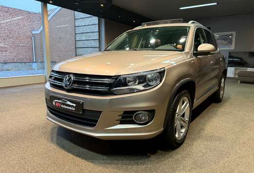 Volkswagen 1.4TSI DSG * R Line * Toit Pano * Navi * C ...