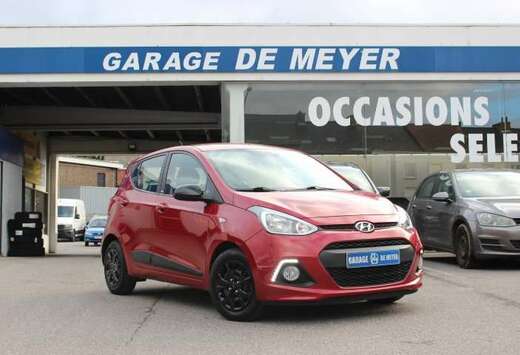 Hyundai i10 1.0i Blackline