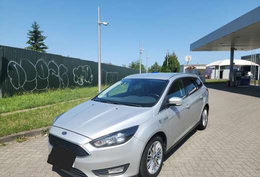 Ford Focus 1.5 TDCi / carnet Ford/ 1 propriétaire