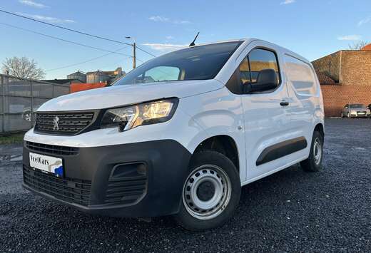 Peugeot 1.2 Benzine /3PL / Airco - PDC