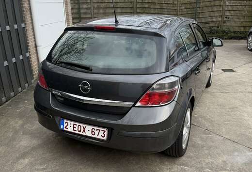 Opel 1.6 benzine 2011