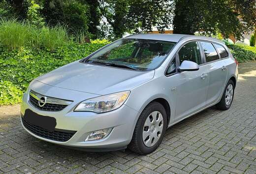 Opel Astra 1.7 CDTI SPORTS TOURER