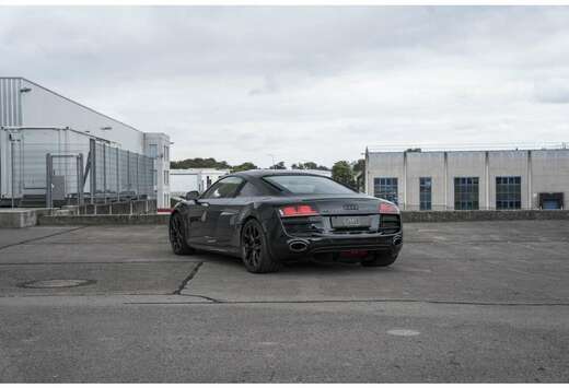 Audi Coupe 5.2 FSI quattro