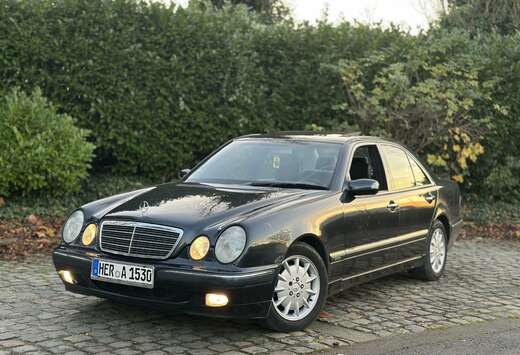 Mercedes-Benz E320 Elégance A