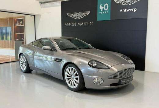 Aston Martin V12 Vanquish First Generation