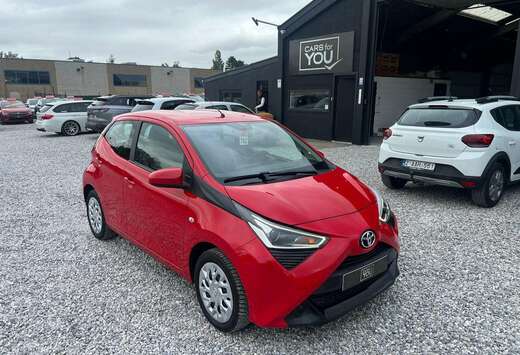 Toyota 1.0i VVT-i x-Red