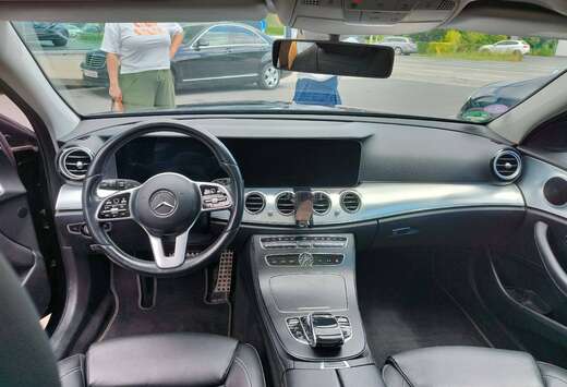 Mercedes-Benz E300de  Avantgarde