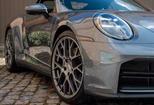 Porsche Carera 992 Cabriolet