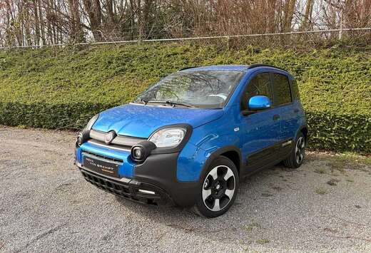 Fiat NEW PANDA HYBRID PANDINA CROSS HYBRID
