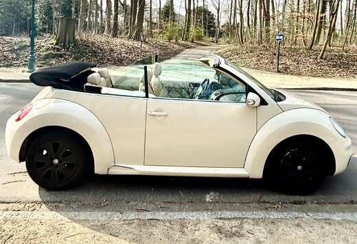 Volkswagen New Beetle Cabrio 2.0i full option