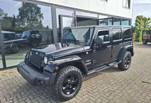Jeep Wrangler 2.8 CRD Sahara DPF E6 Black