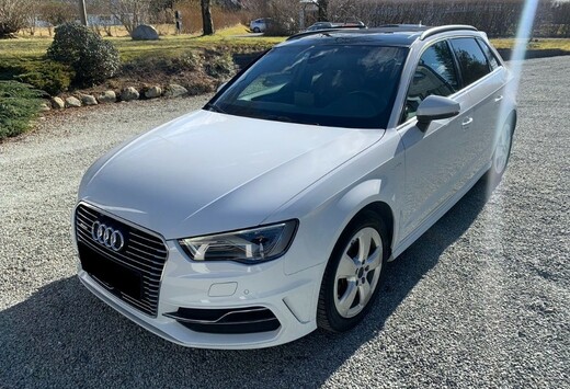 Audi A1 Sportback '11 1.6 TDI 85kW Sport 5d