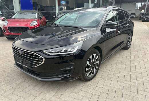 Ford Focus Clipper Titanium X 1.0 mhev 125 pk met pan ...