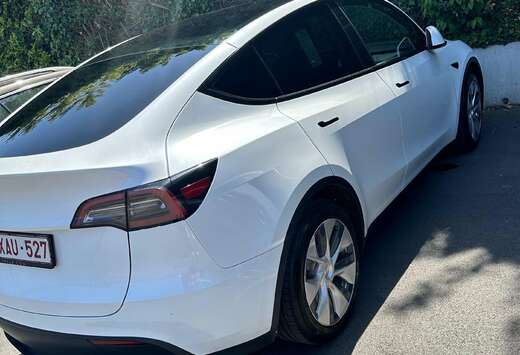 Tesla Model Y 72.5 kWh Standard Range