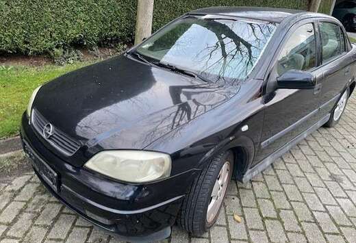 Opel Astra 1.6 Selection